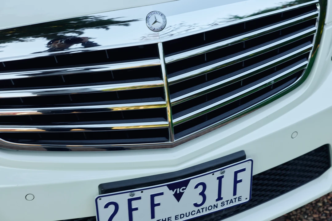 2010 Mercedes-Benz W221 S 63 & S 65 AMG - Image 11 of 31