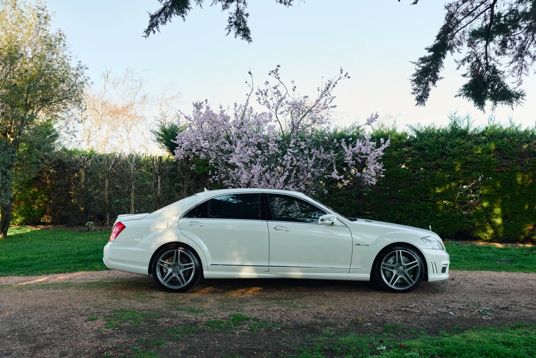 2010 Mercedes-Benz W221 S 63 & S 65 AMG - Image 4 of 31