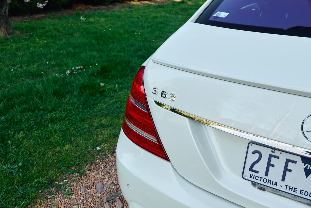 2010 Mercedes-Benz W221 S 63 & S 65 AMG - Image 22 of 31