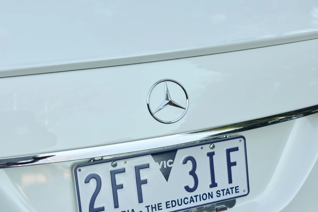 2010 Mercedes-Benz W221 S 63 & S 65 AMG - Image 26 of 31