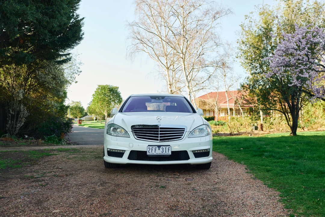 2010 Mercedes-Benz W221 S 63 & S 65 AMG - Image 2 of 31