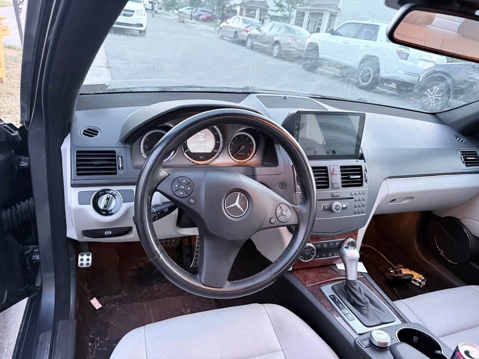 2010 Mercedes-Benz W204 C-Class - Image 10 of 13