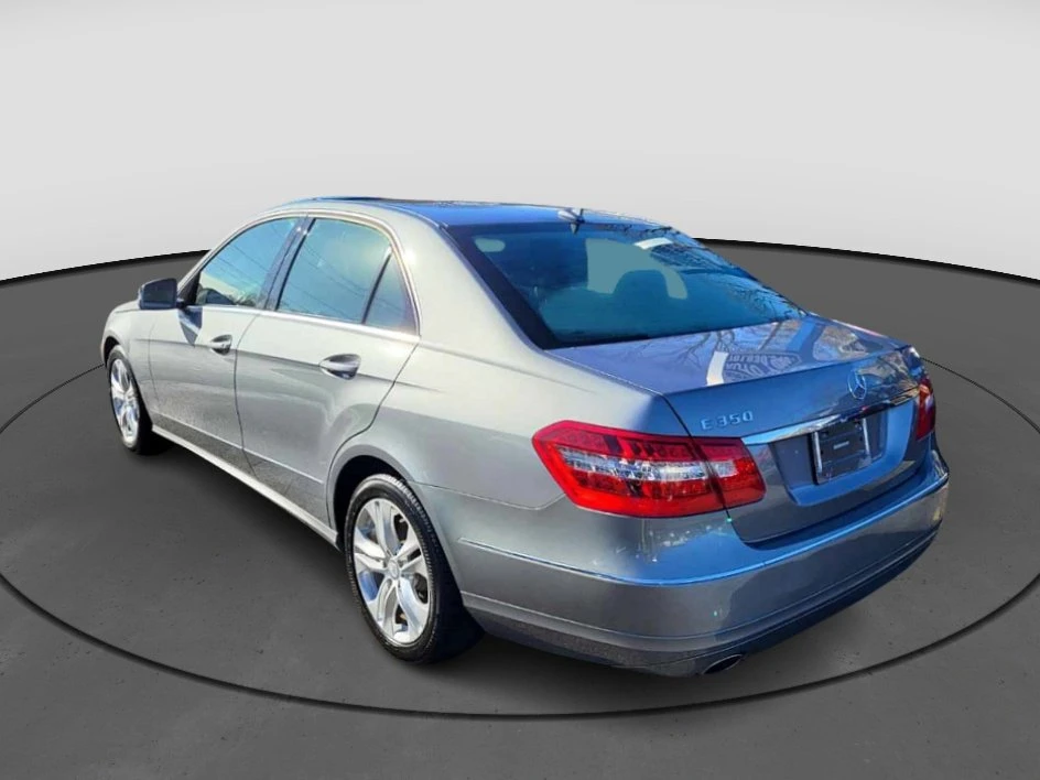 2010 Mercedes-Benz W212 E-Class - Image 4 of 9