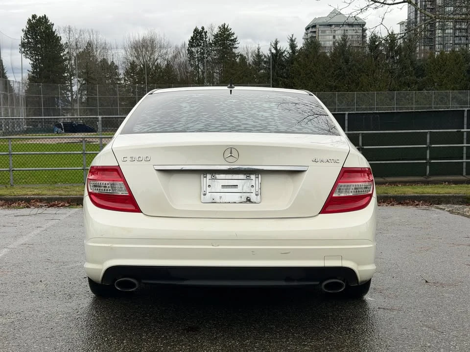 2010 Mercedes-Benz W204 C-Class - Image 17 of 17