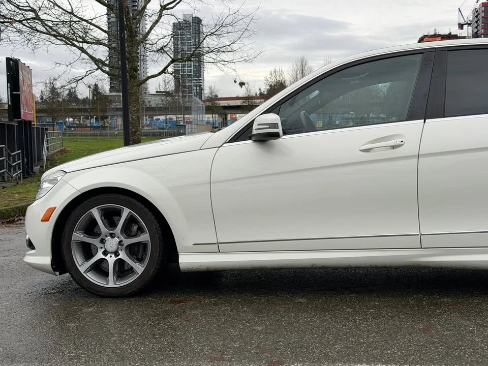 2010 Mercedes-Benz W204 C-Class - Image 14 of 17