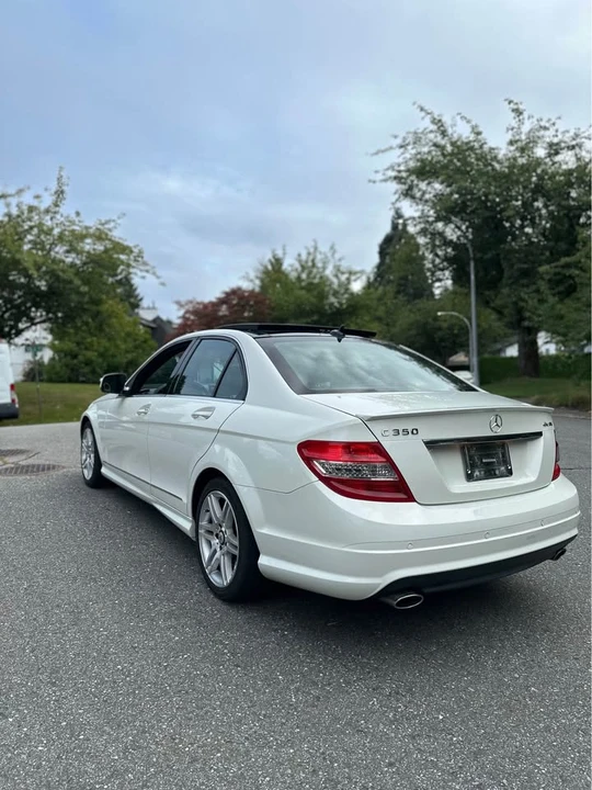 2010 Mercedes-Benz W204 C-Class - Image 5 of 10