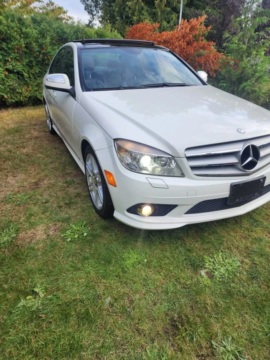 2010 Mercedes-Benz W204 C-Class - Image 2 of 19