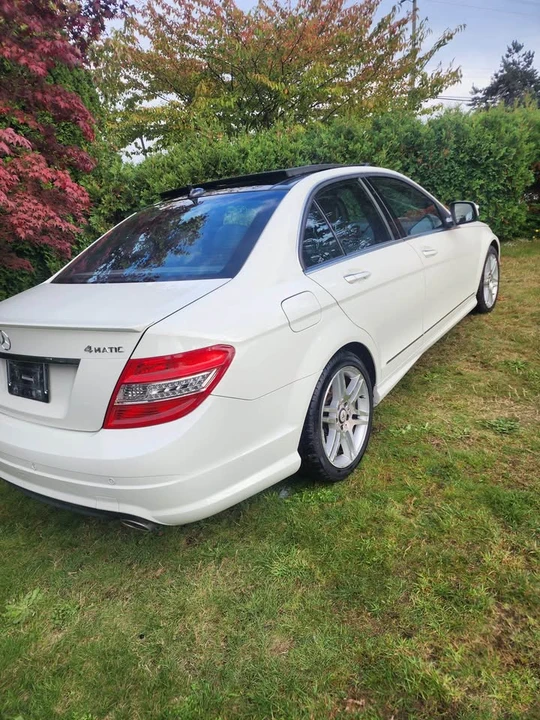 2010 Mercedes-Benz W204 C-Class - Image 17 of 19