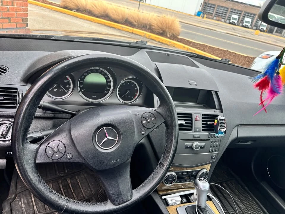 2010 Mercedes-Benz W204 C-Class - Image 2 of 6