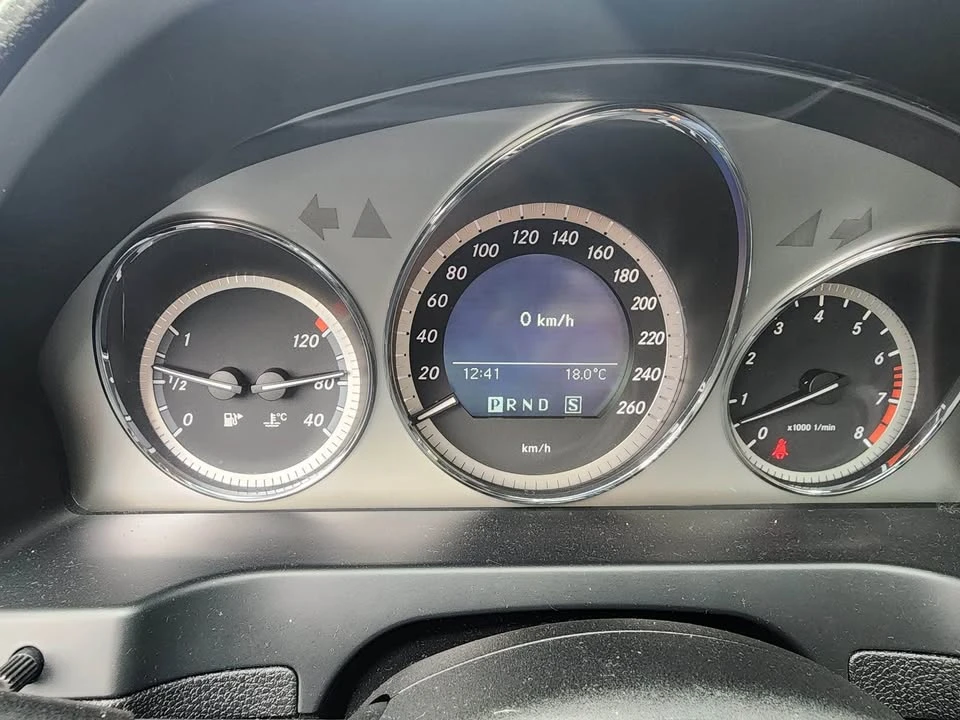 2010 Mercedes-Benz W204 C-Class - Image 12 of 19