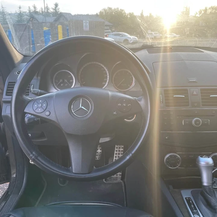 2010 Mercedes-Benz W204 C-Class - Image 7 of 14