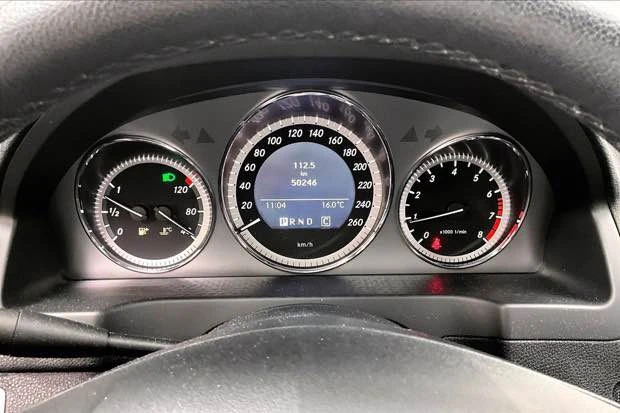 2010 Mercedes-Benz W204 C-Class - Image 14 of 19