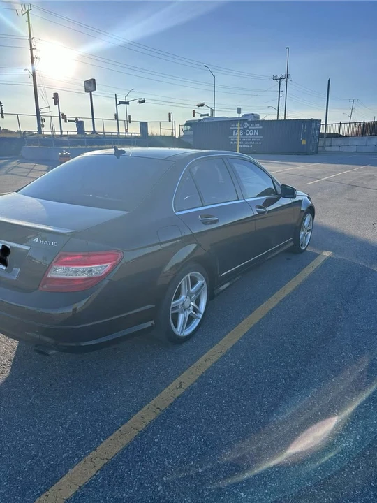 2010 Mercedes-Benz W204 C-Class - Image 3 of 8
