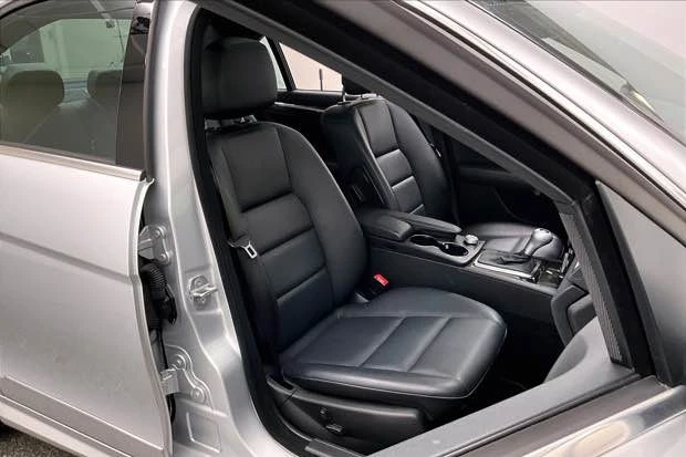 2010 Mercedes-Benz W204 C-Class - Image 12 of 19