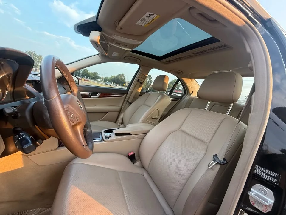 2010 Mercedes-Benz W204 C-Class - Image 9 of 17