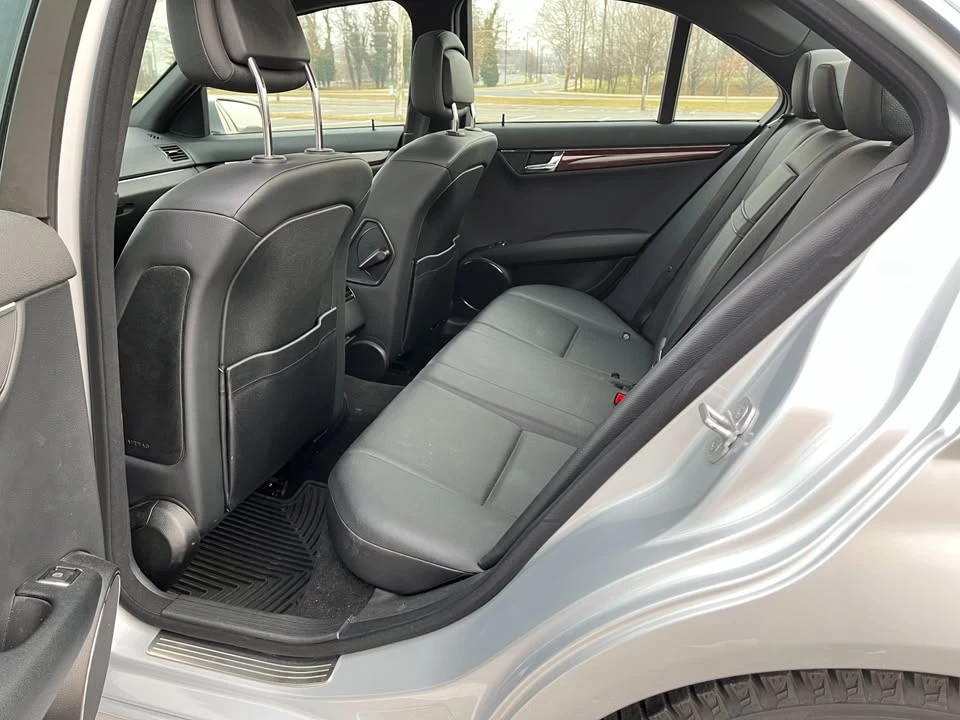 2010 Mercedes-Benz W204 C-Class - Image 12 of 18