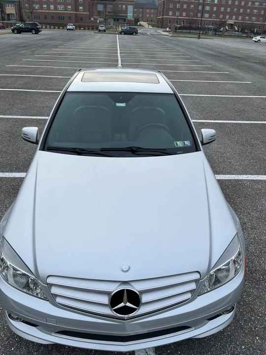 2010 Mercedes-Benz W204 C-Class - Image 5 of 18