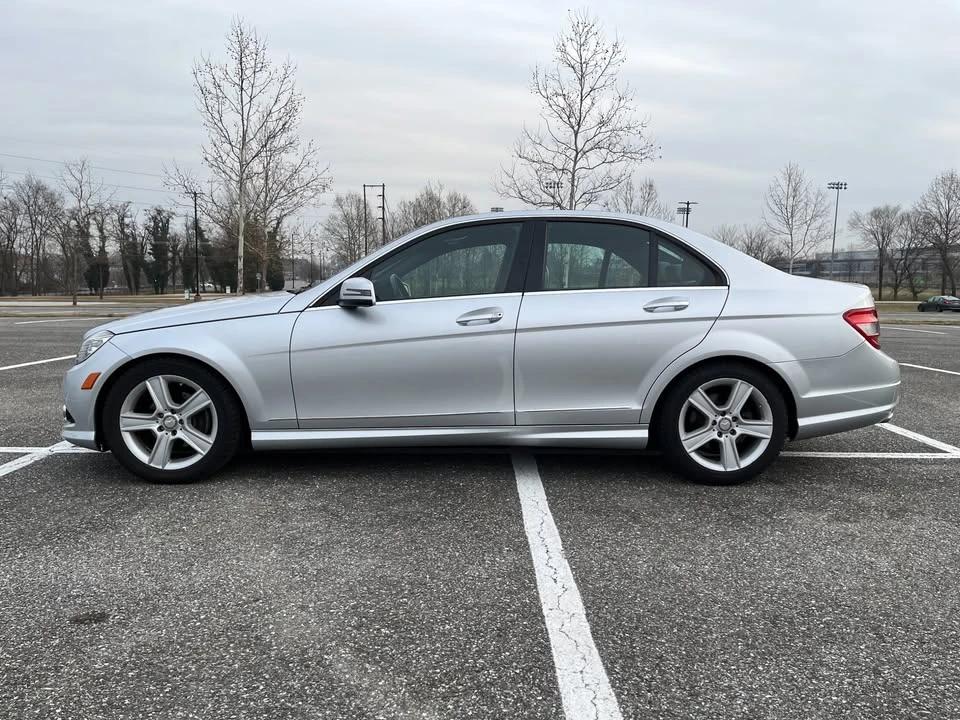 2010 Mercedes-Benz W204 C-Class - Image 2 of 18