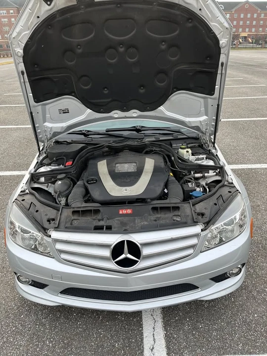 2010 Mercedes-Benz W204 C-Class - Image 7 of 18