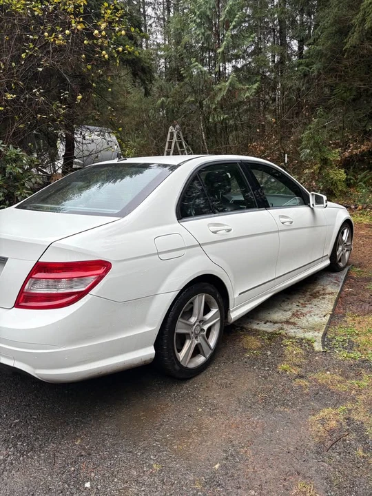 2010 Mercedes-Benz W204 C-Class - Image 3 of 5