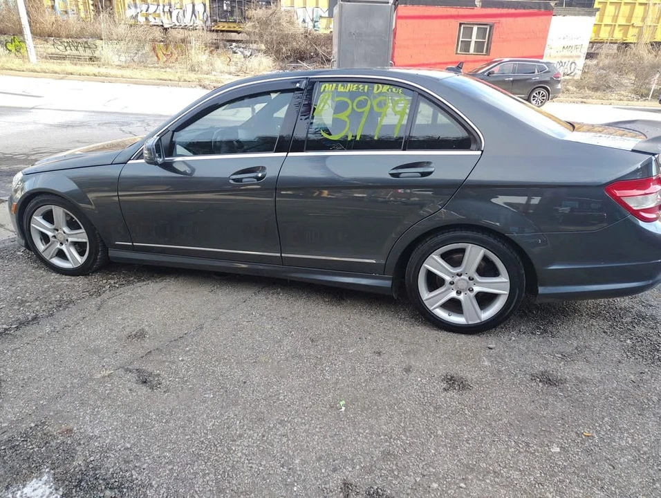 2010 Mercedes-Benz W204 C-Class - Image 6 of 8