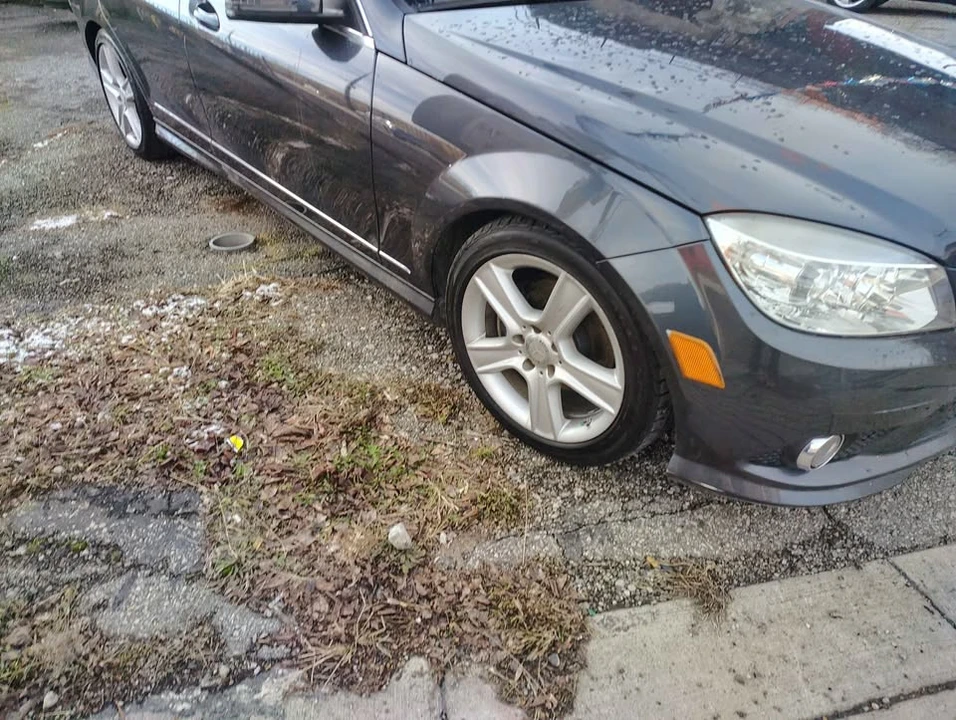 2010 Mercedes-Benz W204 C-Class - Image 5 of 8