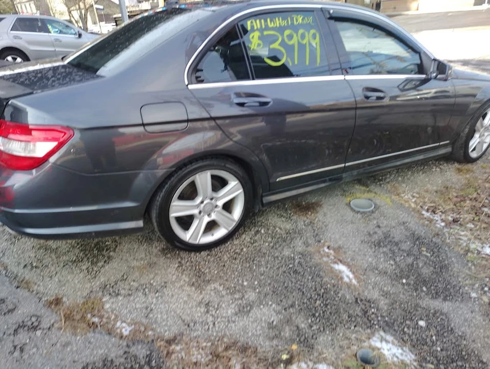 2010 Mercedes-Benz W204 C-Class - Image 2 of 8