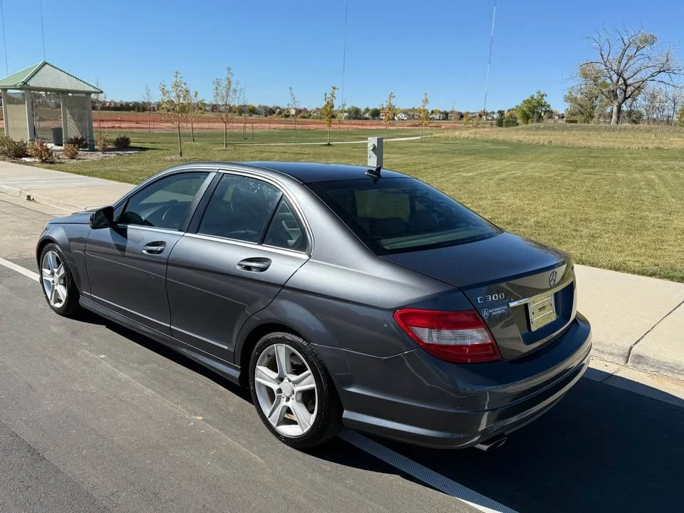 2010 Mercedes-Benz W204 C-Class - Image 5 of 13