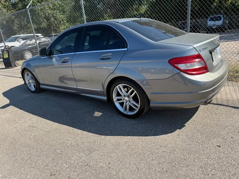 2010 Mercedes-Benz W204 C-Class - Image 3 of 9