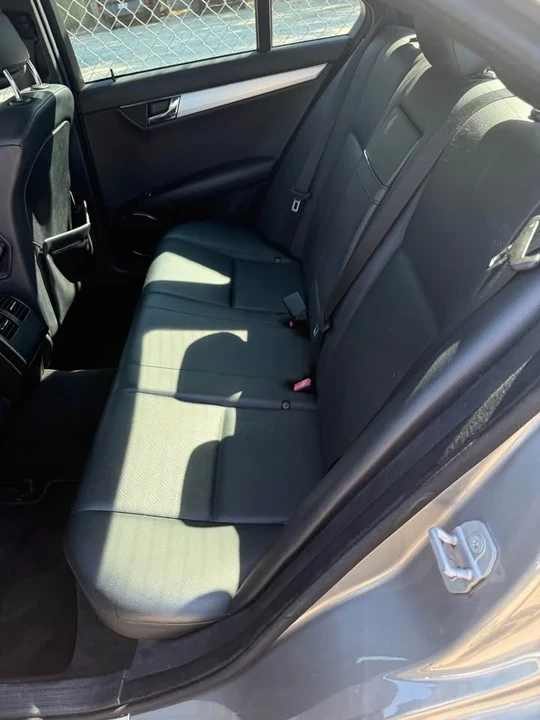 2010 Mercedes-Benz W204 C-Class - Image 7 of 9