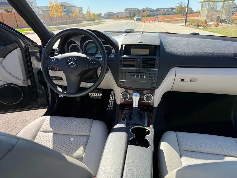 2010 Mercedes-Benz W204 C-Class - Image 12 of 13