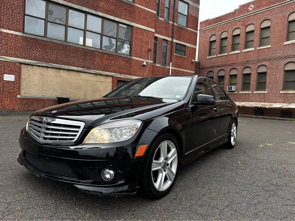 2010 Mercedes-Benz W204 C-Class - Image 2 of 14