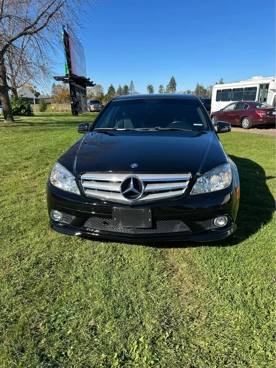 2010 Mercedes-Benz W204 C-Class - Image 2 of 11