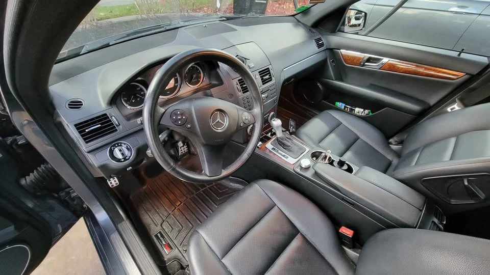 2010 Mercedes-Benz W204 C-Class - Image 8 of 8