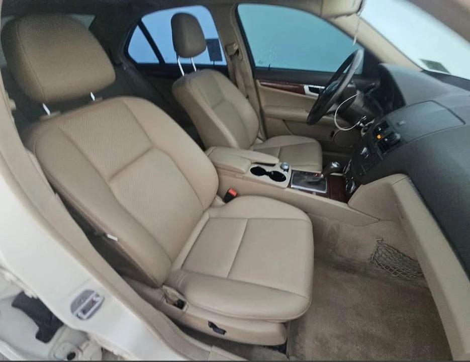 2010 Mercedes-Benz W204 C-Class - Image 9 of 13