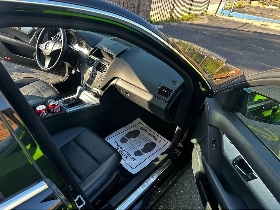 2010 Mercedes-Benz W204 C-Class - Image 11 of 12
