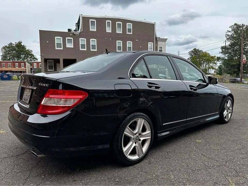 2010 Mercedes-Benz W204 C-Class - Image 4 of 12