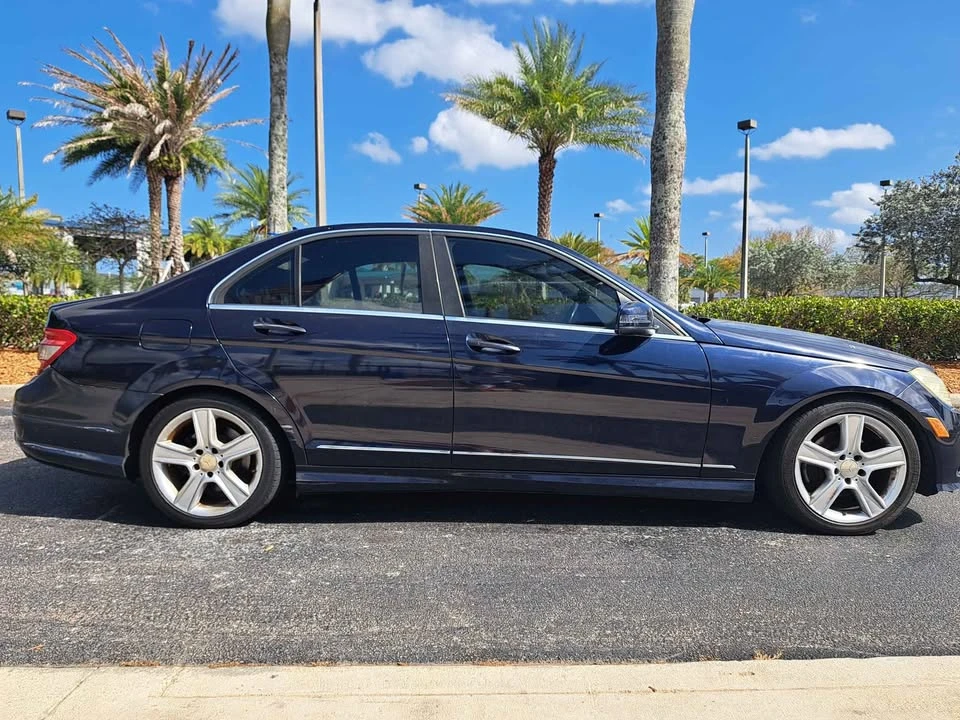 2010 Mercedes-Benz W204 C-Class - Image 4 of 6