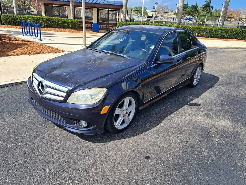 2010 Mercedes-Benz W204 C-Class - Image 2 of 6