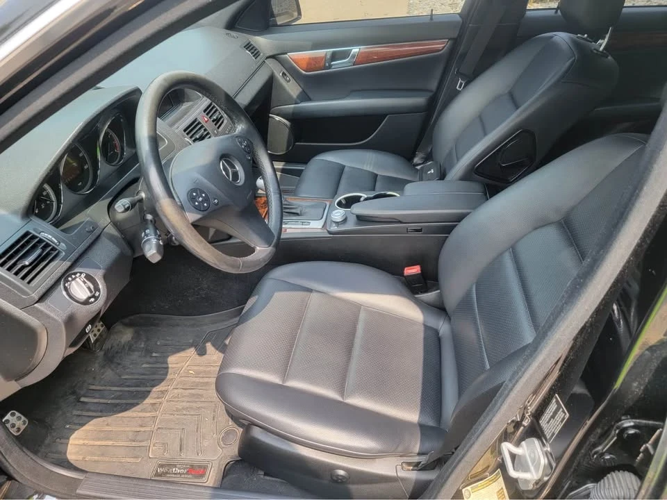 2010 Mercedes-Benz W204 C-Class - Image 3 of 9