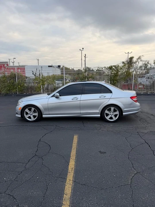 2010 Mercedes-Benz W204 C-Class - Image 4 of 18