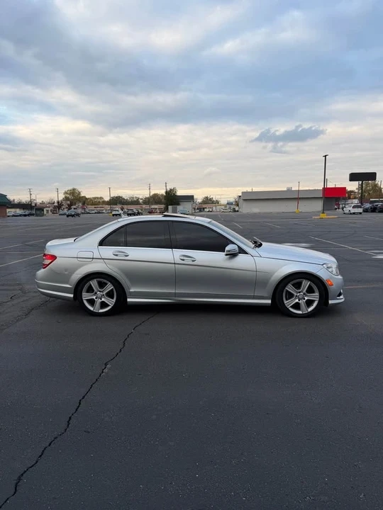 2010 Mercedes-Benz W204 C-Class - Image 8 of 18