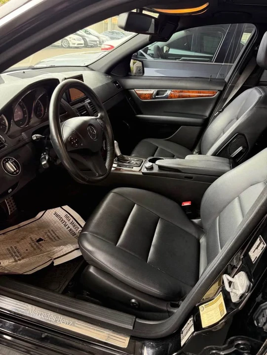 2010 Mercedes-Benz W204 C-Class - Image 7 of 10