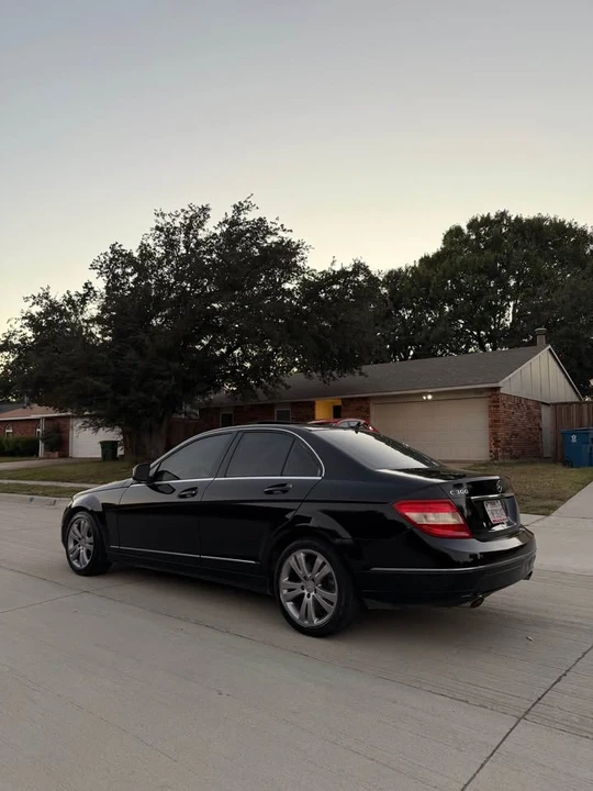 2010 Mercedes-Benz W204 C-Class - Image 4 of 6