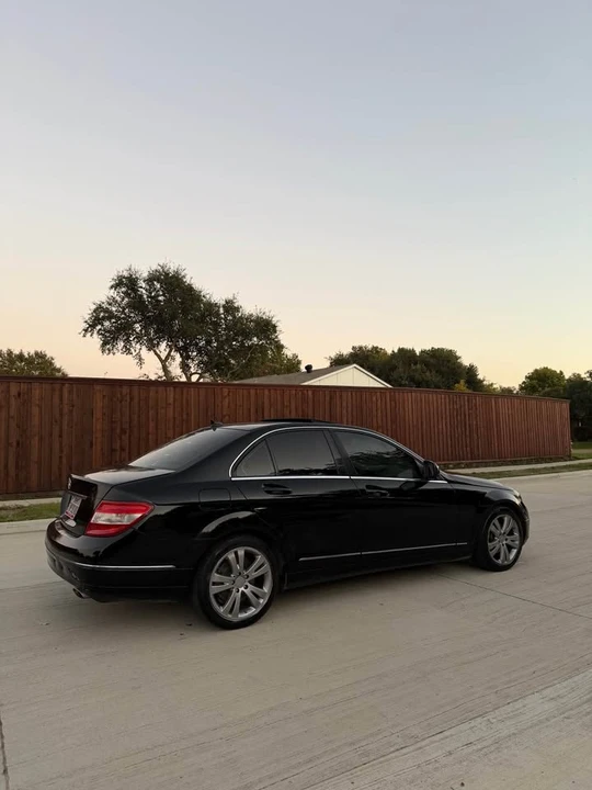 2010 Mercedes-Benz W204 C-Class - Image 2 of 6