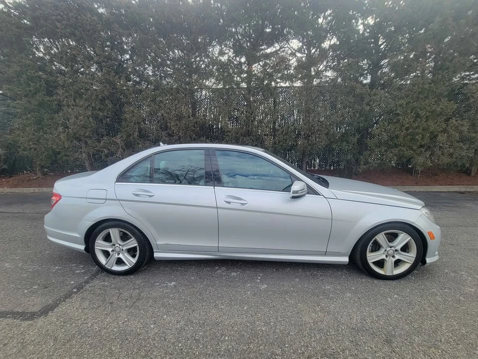 2010 Mercedes-Benz W204 C-Class - Image 8 of 17