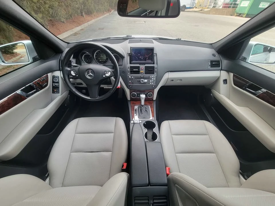 2010 Mercedes-Benz W204 C-Class - Image 9 of 17