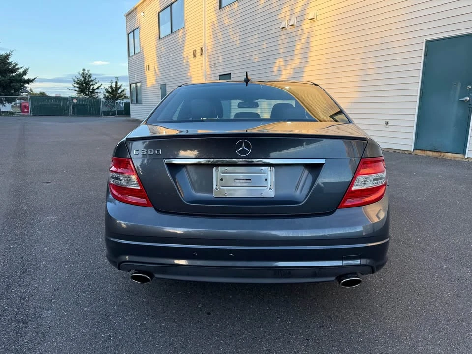 2010 Mercedes-Benz W204 C-Class - Image 6 of 16