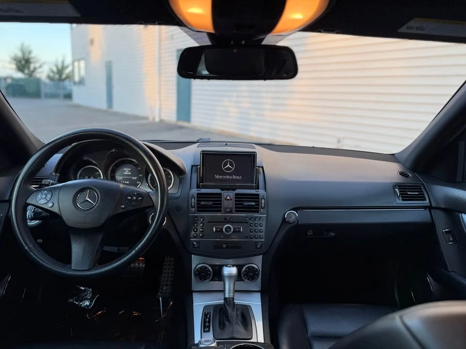 2010 Mercedes-Benz W204 C-Class - Image 12 of 16