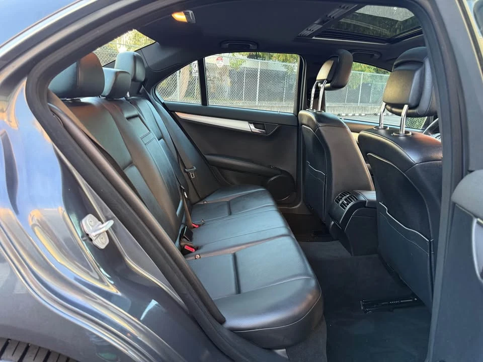 2010 Mercedes-Benz W204 C-Class - Image 9 of 16
